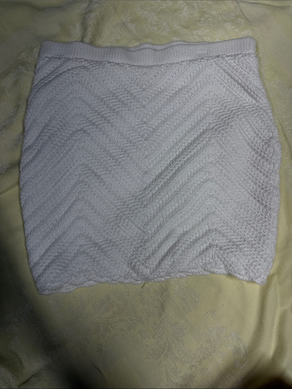 Hollister White Chevron Knit Pencil Skirt